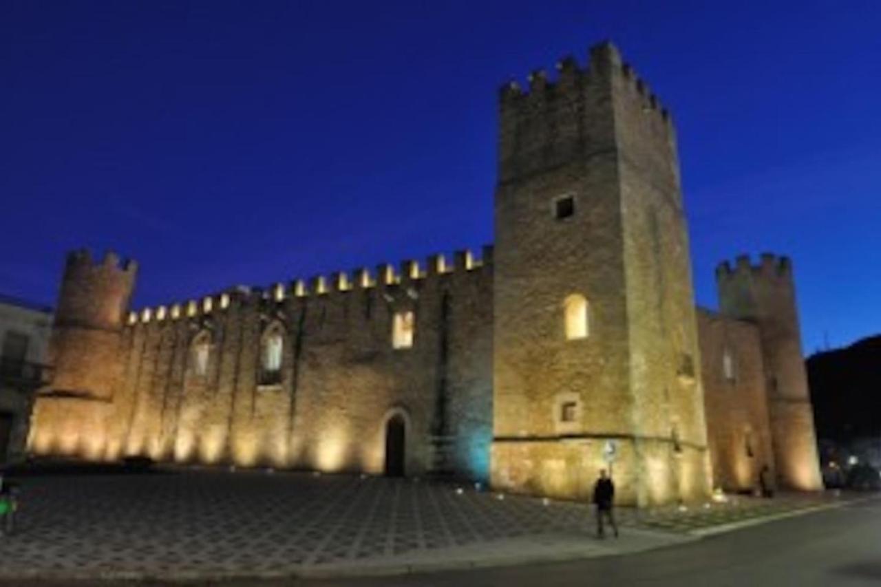 Alcamo Rooms Con Garage Privato Eksteriør billede